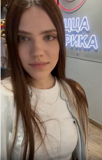 Специалист отдела рекламы Дарья Громыко